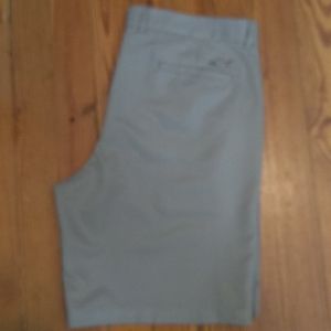 Greg Norman Men's Golf Shorts